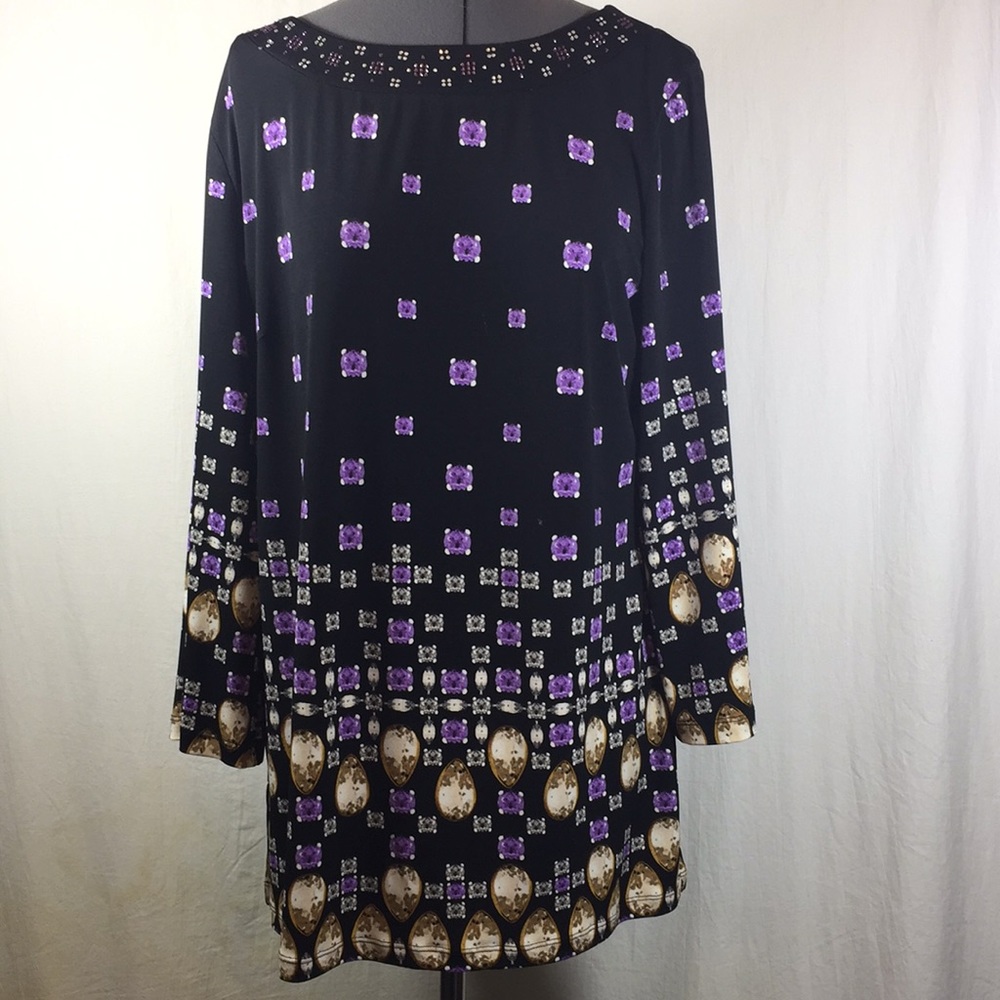 JM Collection Embellished Neckline Top Size M